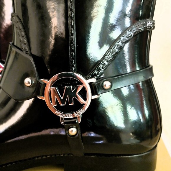 NIB MICHAEL KORS BLACK RAIN BOOTIE SIZE 8M - Picture 13 of 14